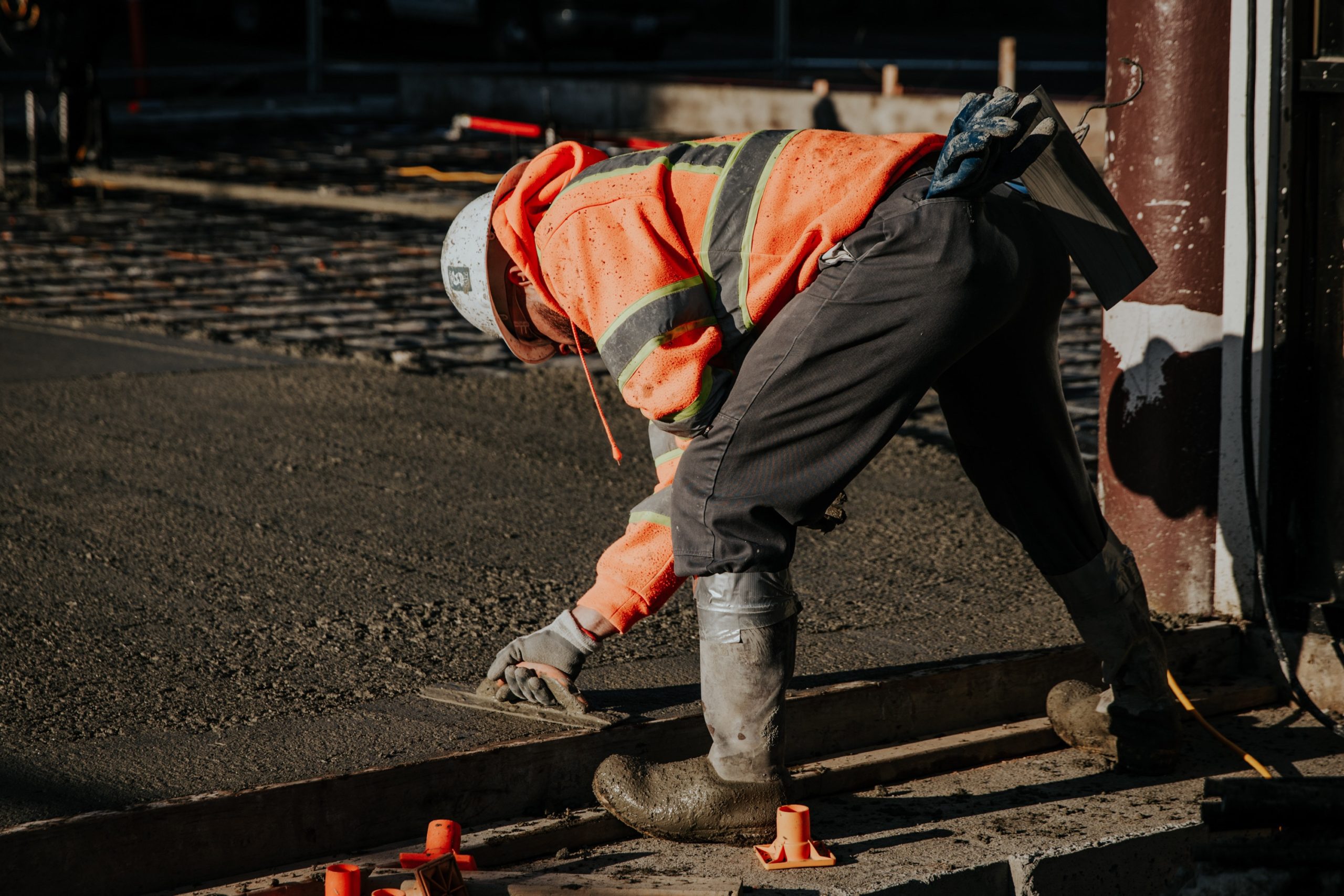 Ouvriers au travail sur un chantier